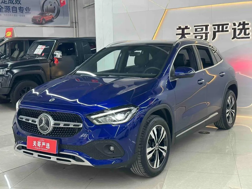 Mercedes-Benz GLA GLA 200, 2020 — фото 1