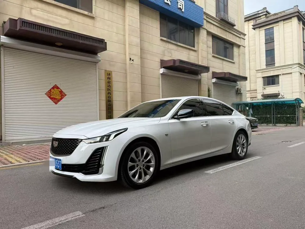 Cadillac CT5 28T Luxury Version, 2022 — фото 1