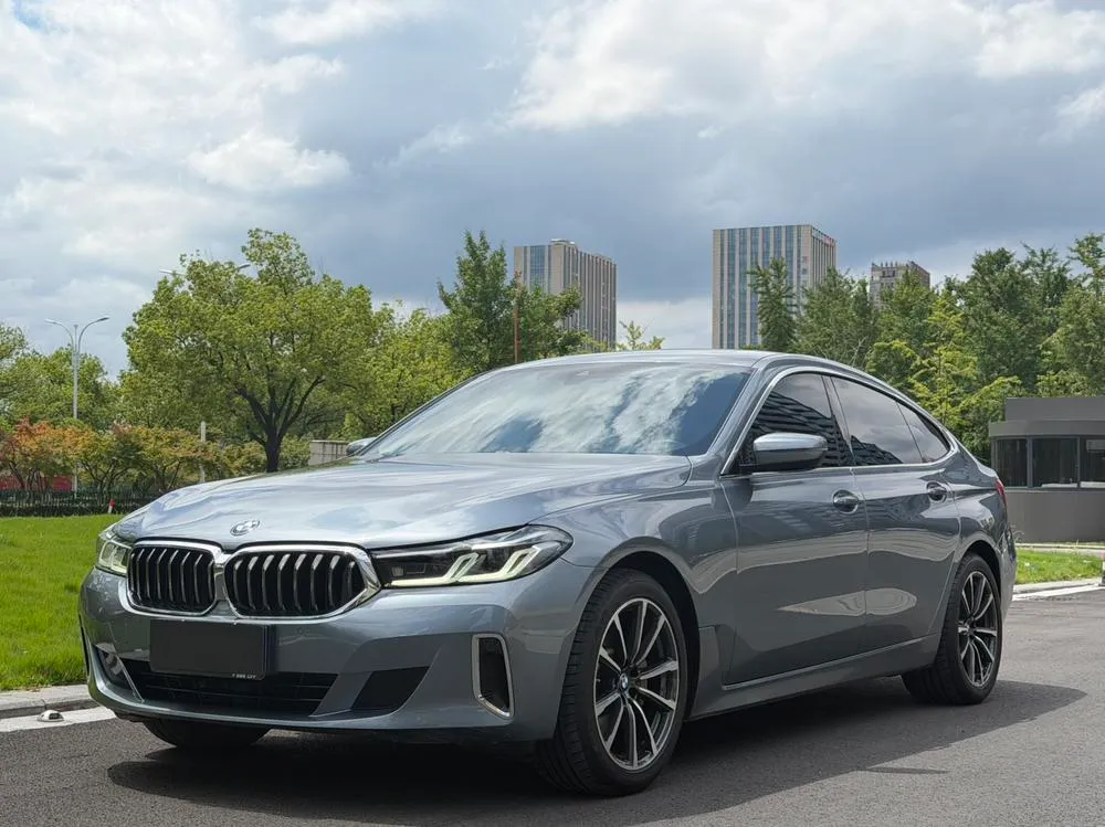 BMW 6-Series GT 630i Luxury, 2022 — фото 1