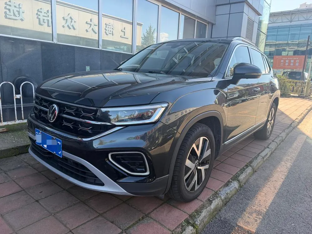 Volkswagen Tayron 330TSI 2WD Luxury Plus Edition, 2023 — фото 1