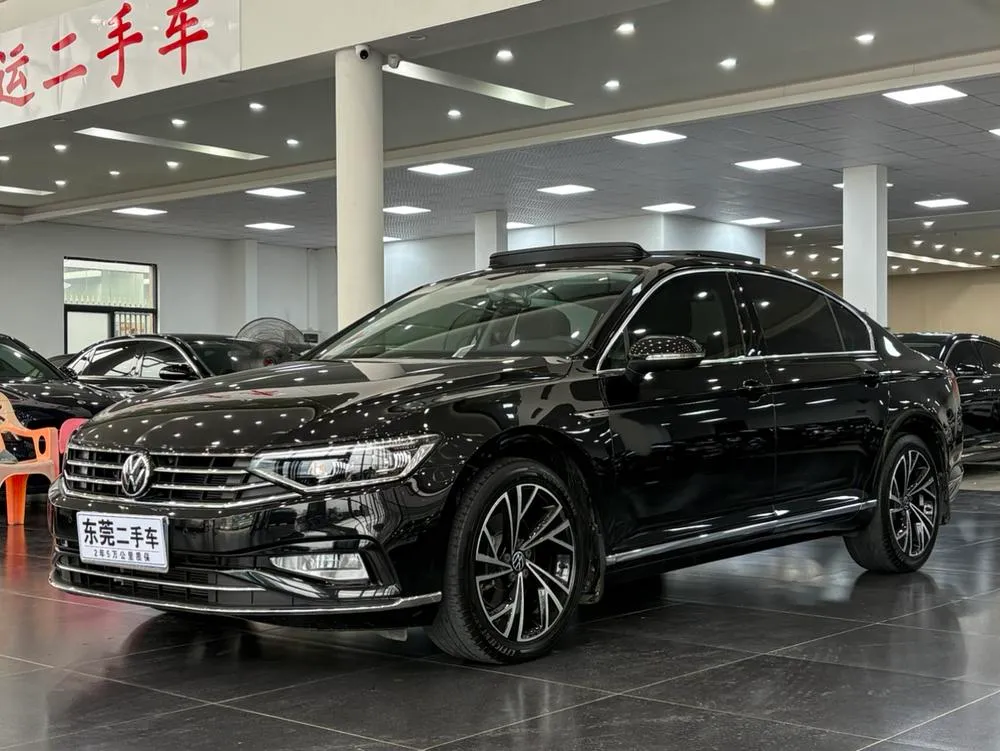 Volkswagen Magotan 330TSI DSG 30 Anniversary Edition, 2021 — фото 1