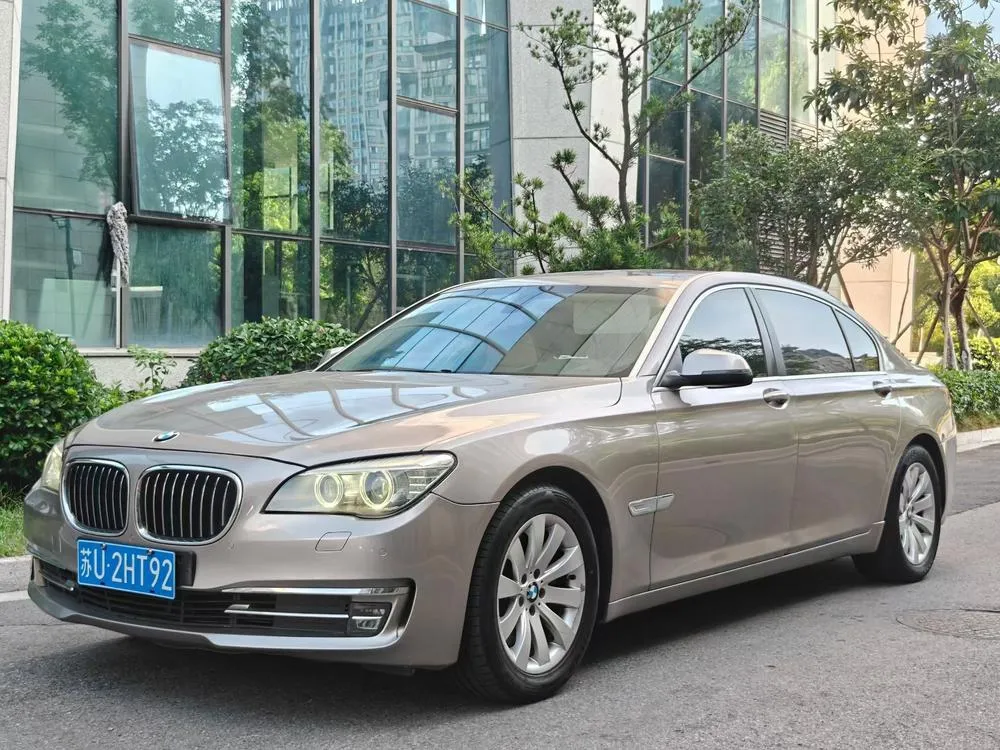 BMW 7-Series, 2013