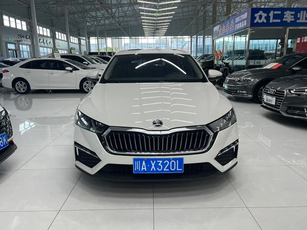 Skoda Octavia PRO TSI280 DSG Prestige Edition, 2022 — фото 1