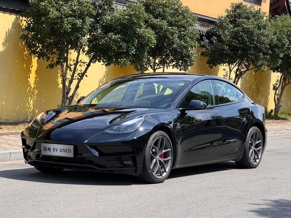 Tesla Model 3, 2021