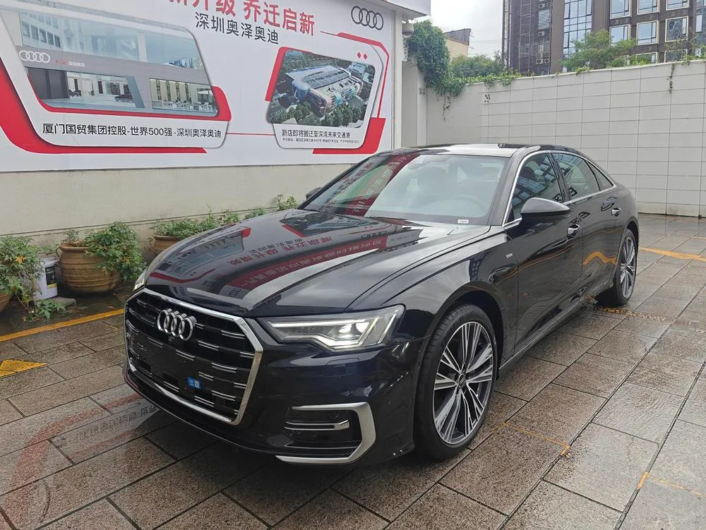 Audi A6L 45 TFSI quattro Refined Version, 2026 — фото 1