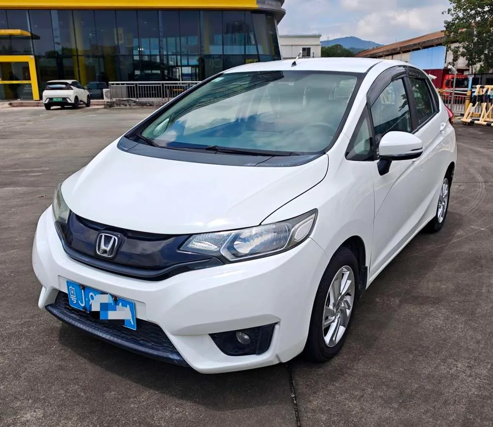 Honda Fit 1.5L SE CVT Fashion Version, 2014 — фото 1