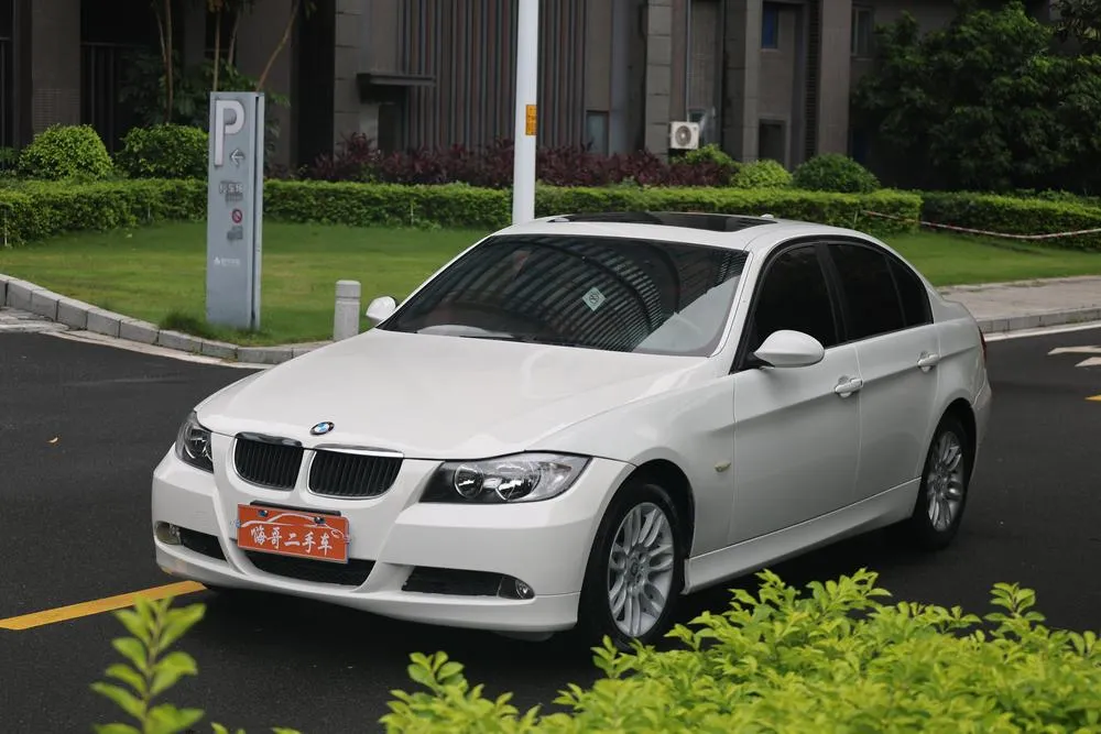 BMW 3-Series (Import) 320i 2.0 Manual 170hp, 2007 — фото 1