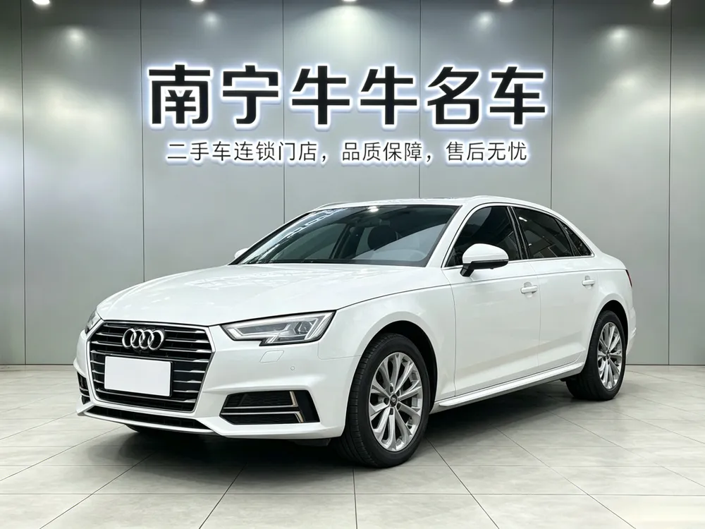 Audi A4L 40 TFSI Version CN6, 2019 — фото 1
