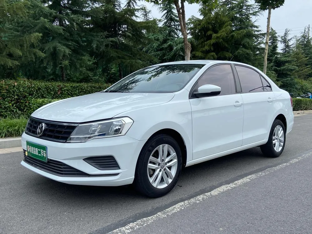 Volkswagen Jetta Edition 1.4L Manual Fashion Version, 2019 — фото 1