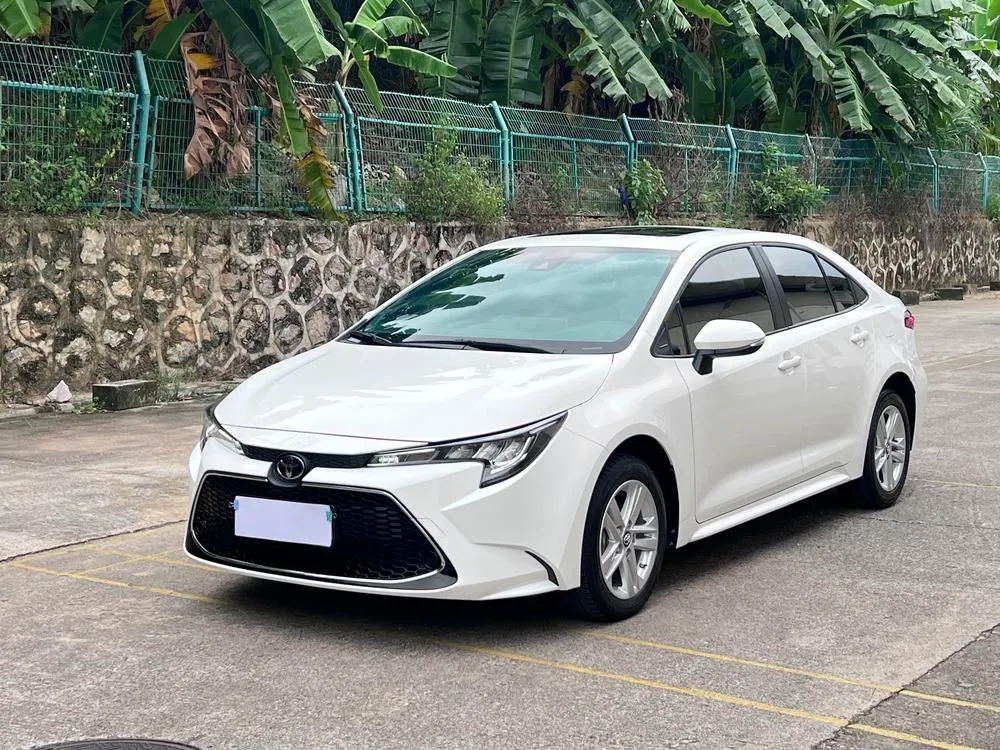 Toyota Levin 185T CVT Luxury Edition, 2022 — фото 1