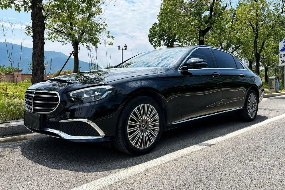 Mercedes-Benz E-Class E 300 L Fashion Version, 2023 — фото 1
