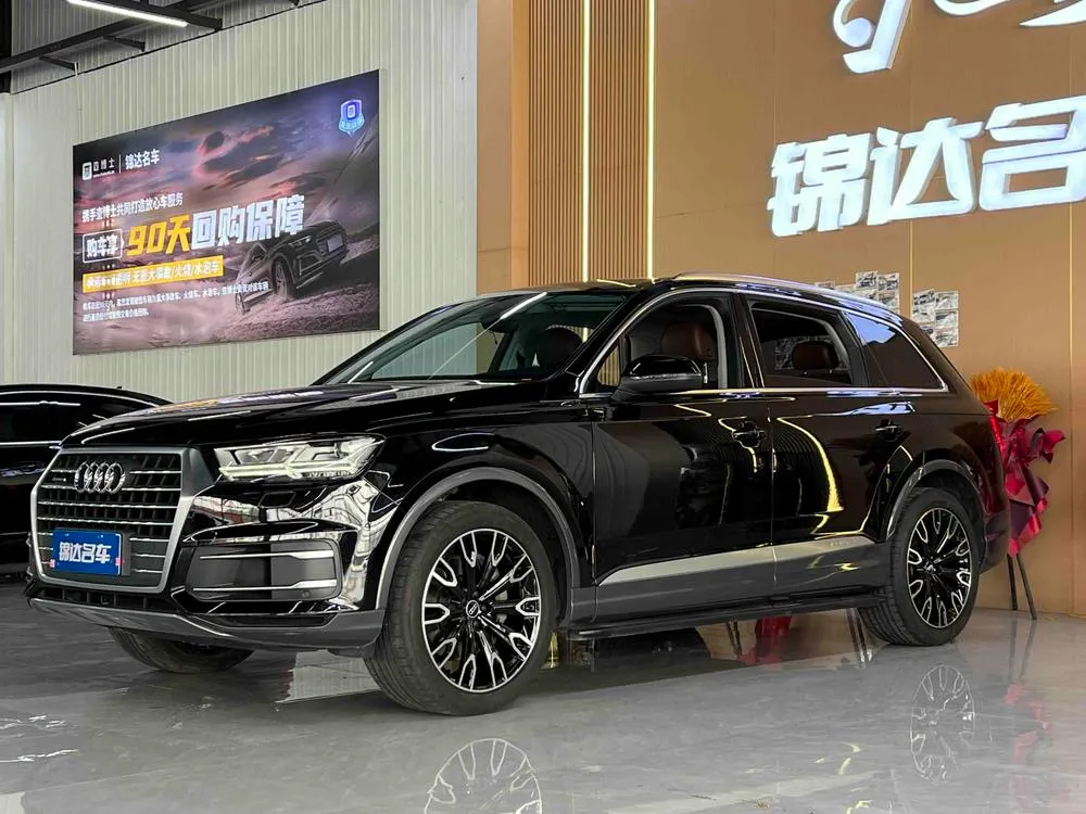 Audi Q7 45 TFSI Version, 2018 — фото 1