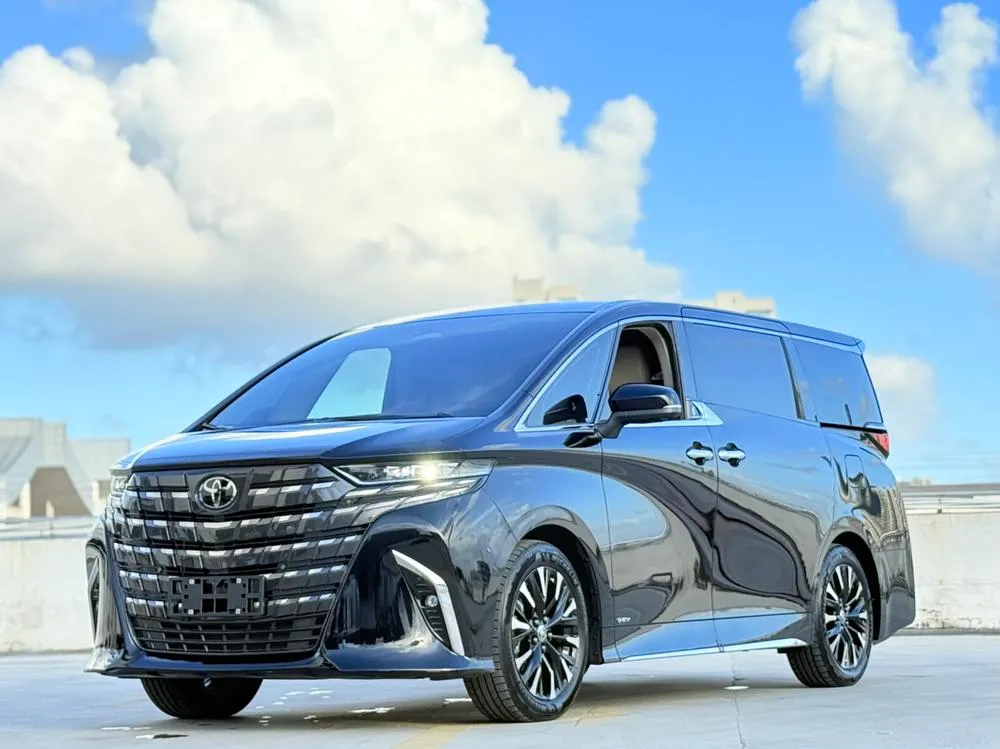 Toyota Alphard, 2023