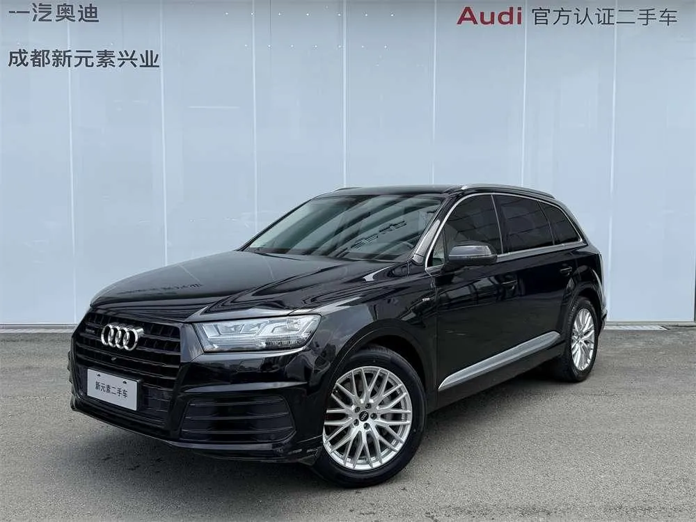 Audi Q7 45 TFSI Version, 2018 — фото 1