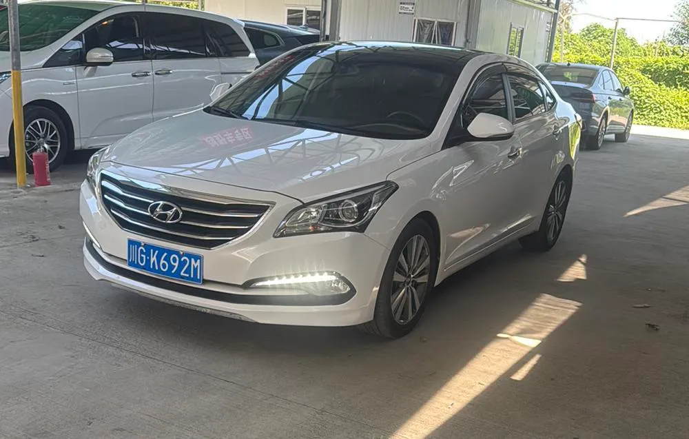 Hyundai Mistra 1.8L Auto Premium Version DLX, 2014 — фото 1