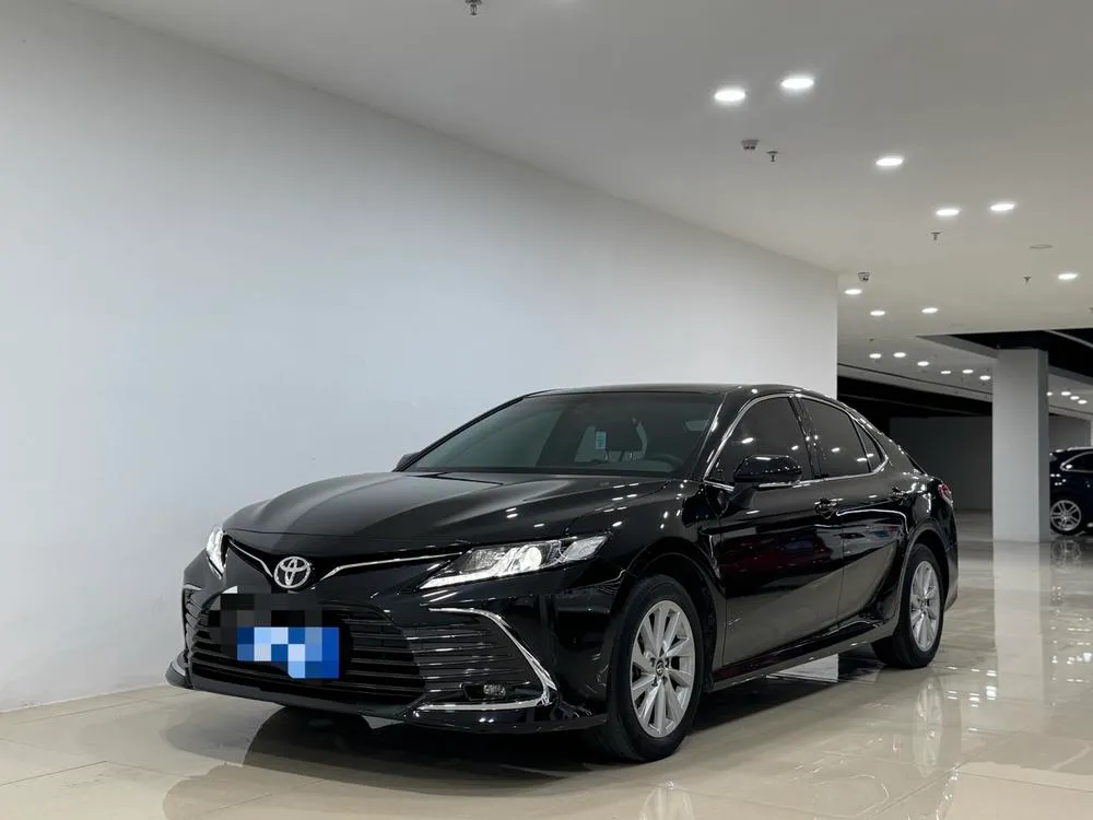 Toyota Camry, 2023