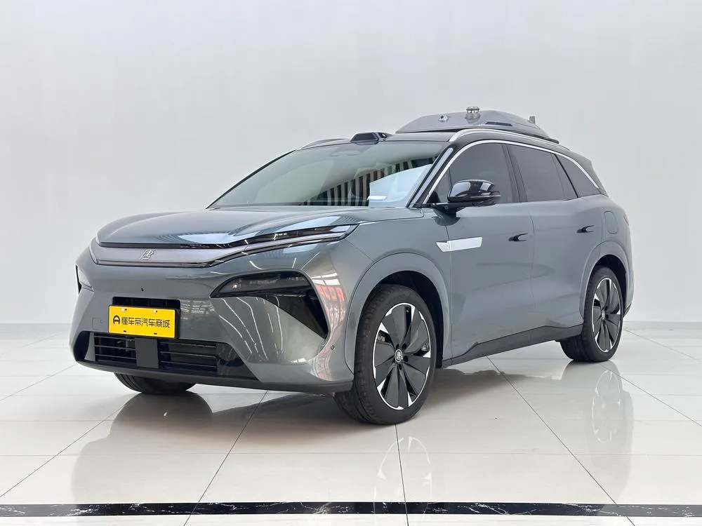 BYD Tang L DM, 2025