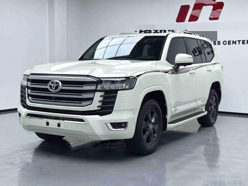 Toyota Land Cruiser (Import) 4.0L Auto 4WD 7 Seater Parallel Import, 2025 — фото 1