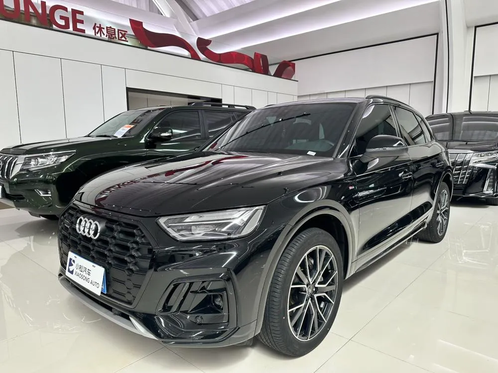 Audi Q5L quattro 45 Edition 40TFSI Luxury Version, 2026 — фото 1