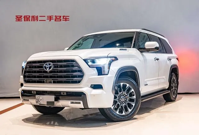 Toyota Sequoia 3.5T Auto 4WD 7 Seater Parallel Import, 2023 — фото 1