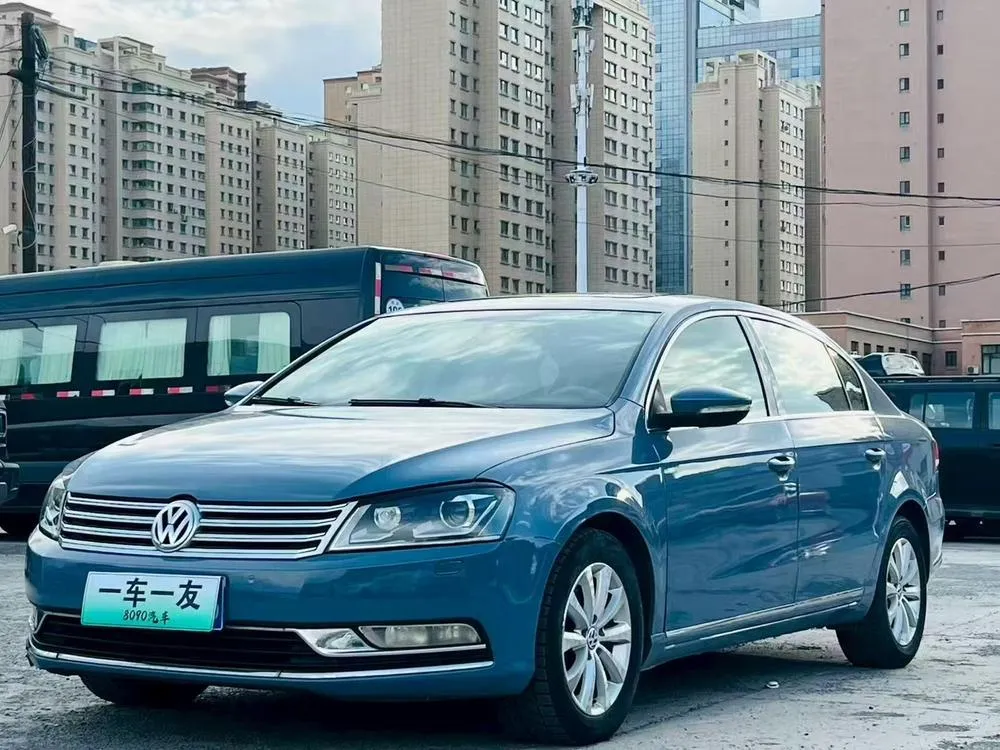Volkswagen Magotan Facelift 2.0TSI Luxury Version, 2012 — фото 1