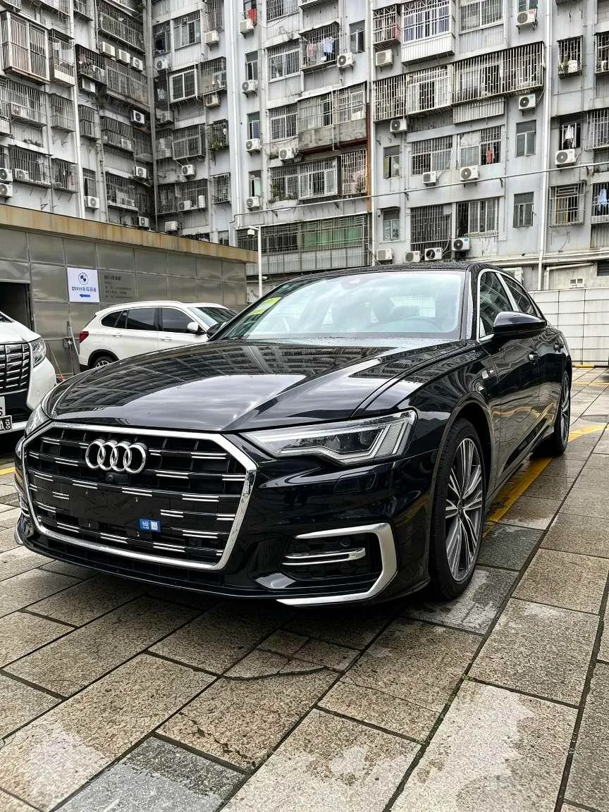 Audi A6L 45 TFSI Refined Version, 2026 — фото 1
