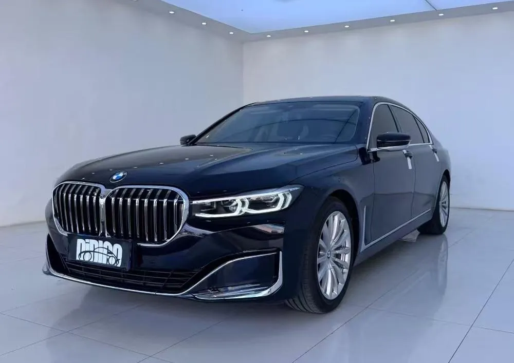 BMW 7-Series 730Li Luxury, 2019 — фото 1