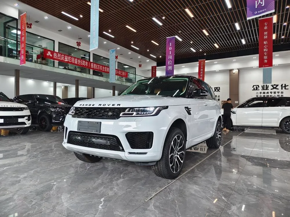 Land Rover Range Rover Sport 3.0 L6 Black Edition, 2021 — фото 1