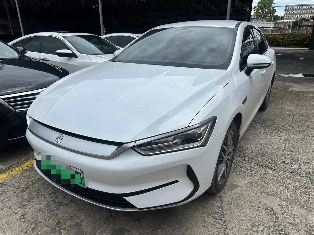BYD Qin PLUS EV Glory Edition 510KM Leading Version, 2024 — фото 1