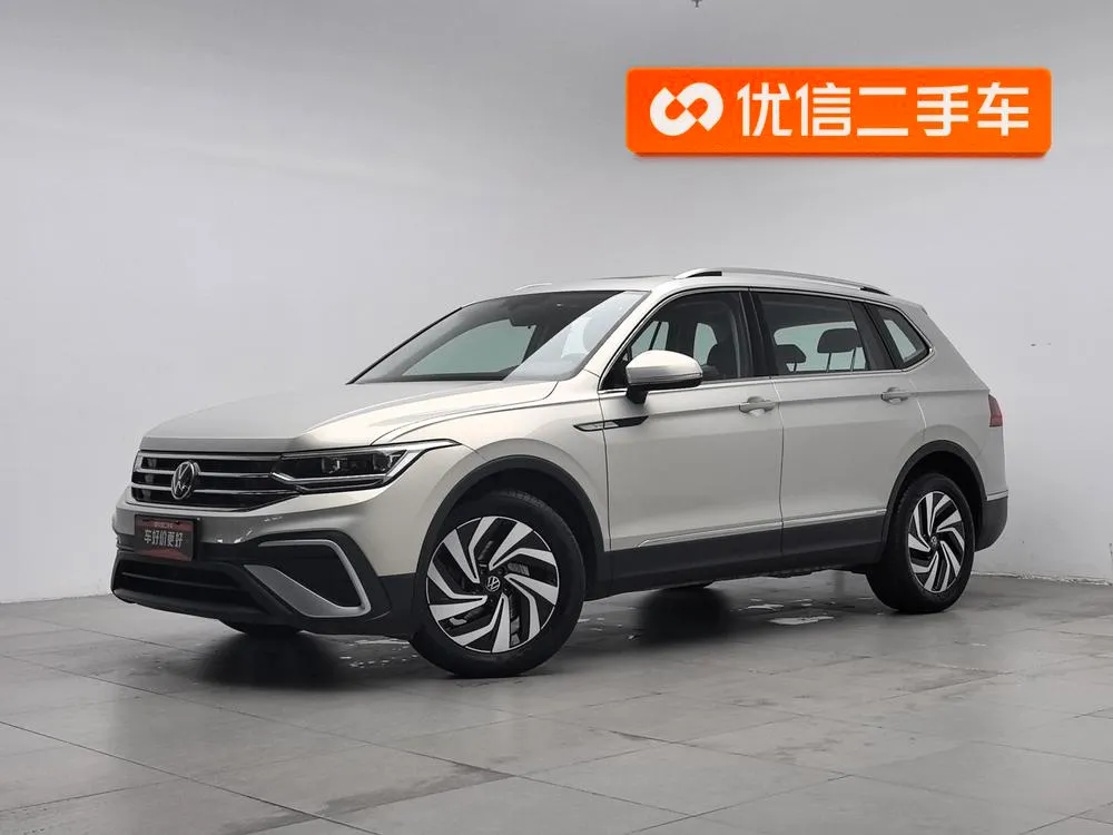 Volkswagen Tiguan L 330TSI Auto 2WD Smart Edition, 2022 — фото 1