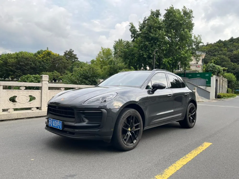 Porsche Macan, 2022