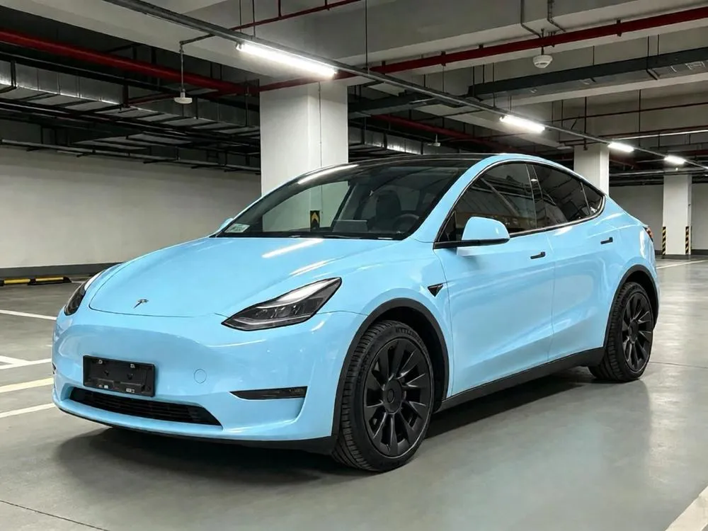 Tesla Model Y, 2021