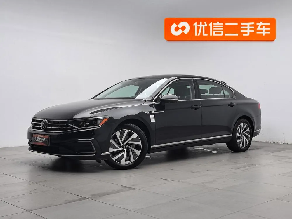 Volkswagen PHEV, 2022
