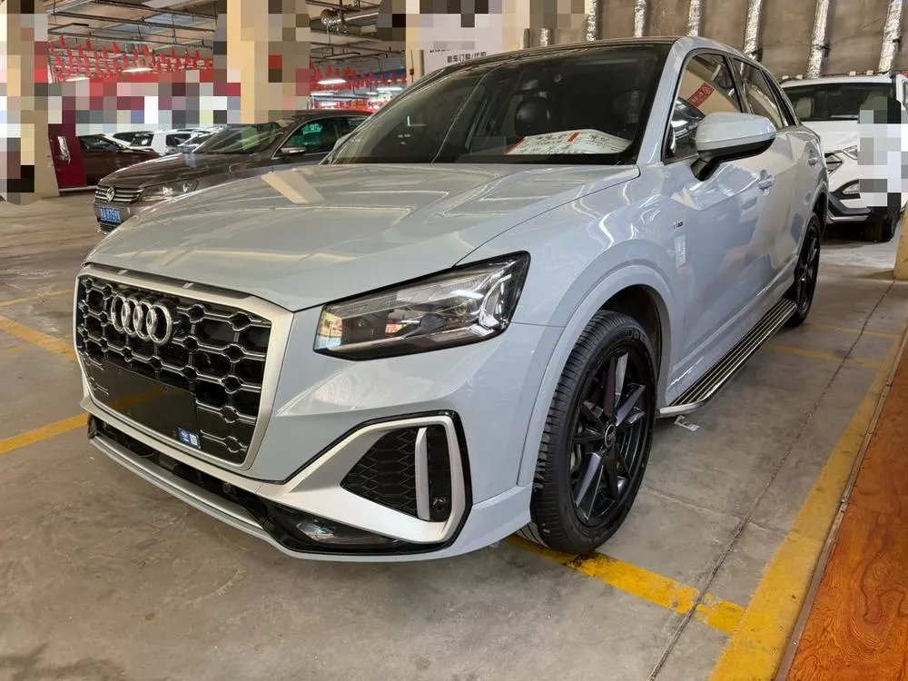 Audi Q2L, 2022