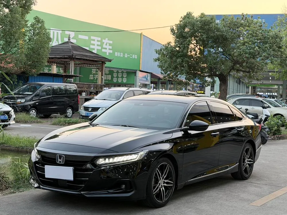 Honda Accord Sharp · Hybrid 2.0L · Sharp Edition, 2022 — фото 1