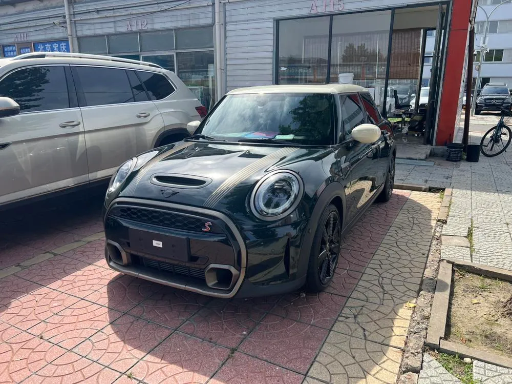 MINI MINI, 2023