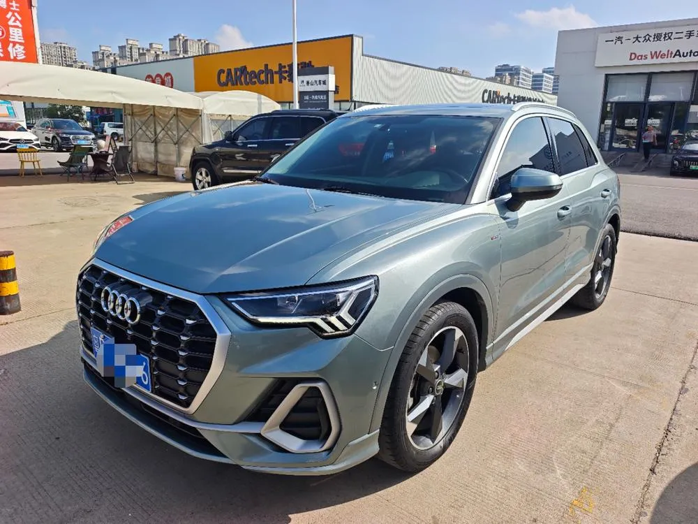Audi Q3, 2022