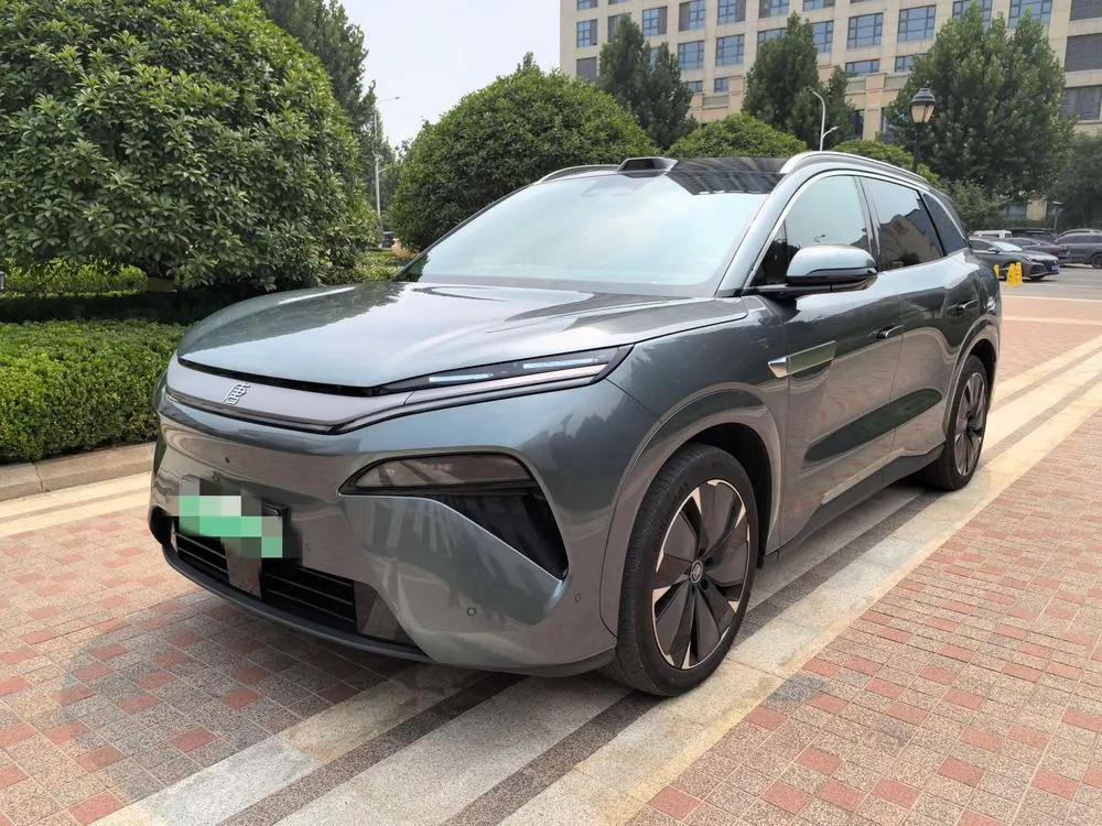 BYD Tang L EV, 2025