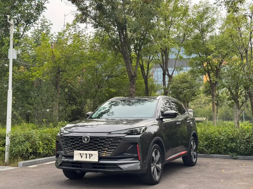 Changan CS55 PLUS 1.5T DCT Luxury Version, 2022 — фото 1
