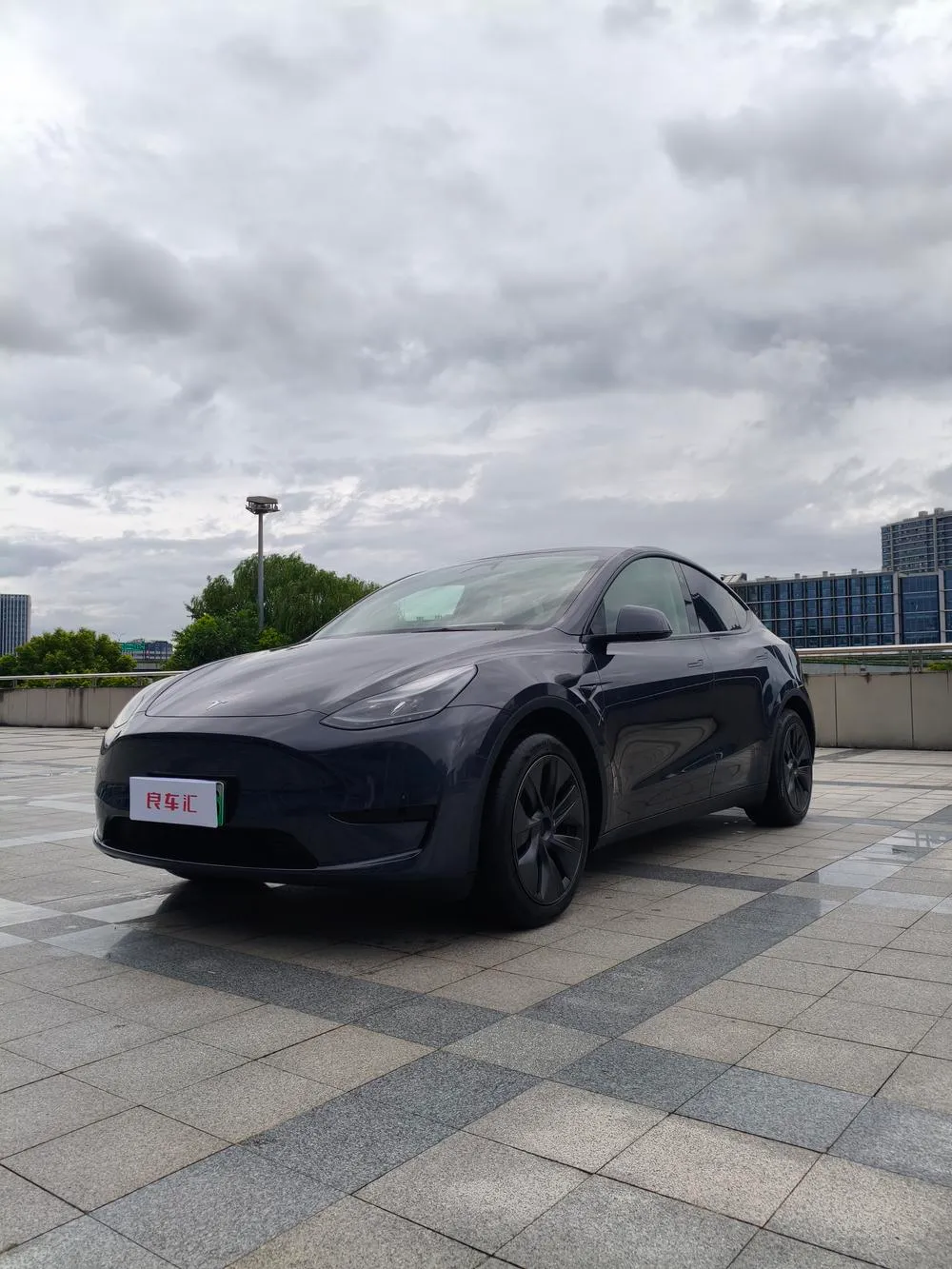Tesla Model Y Edition, 2024 — фото 1