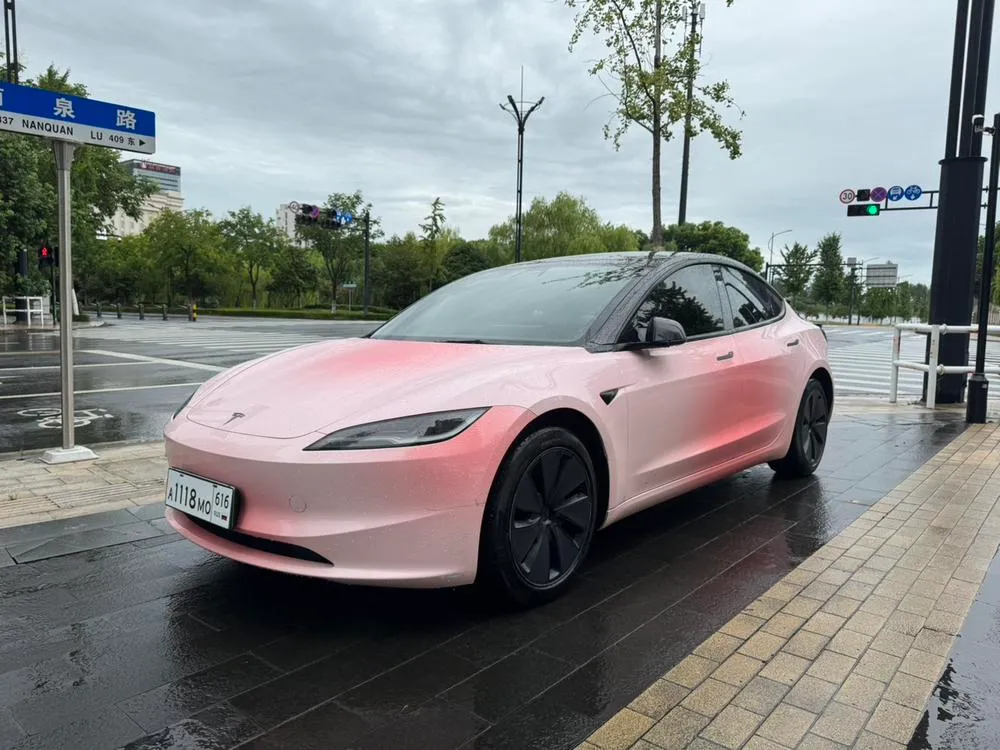 Tesla Model 3, 2023