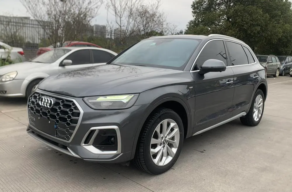 Audi Q5L 40 TFSI Luxury Version, 2021 — фото 1