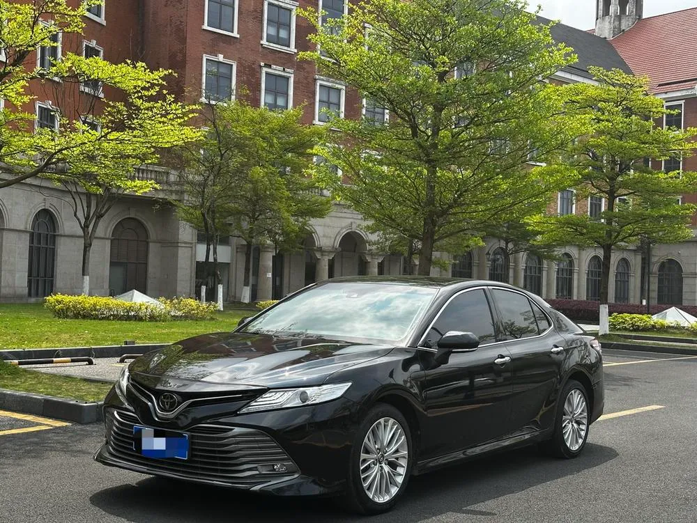 Toyota Camry, 2019