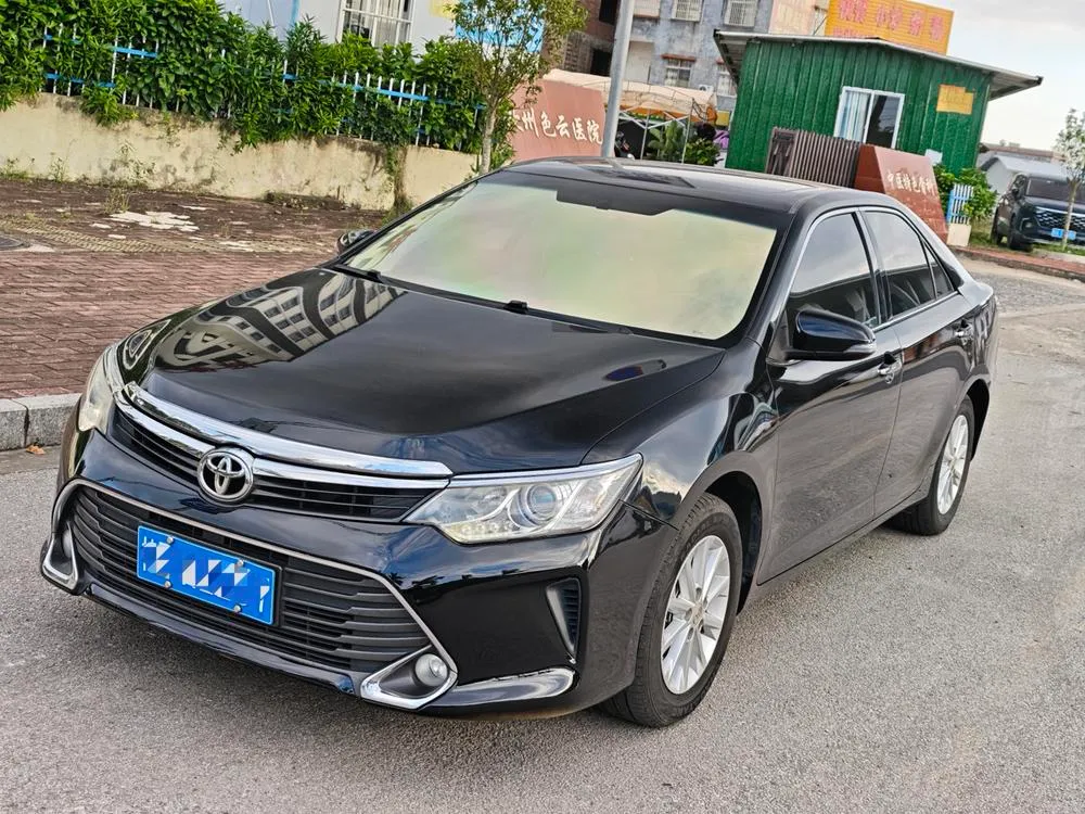 Toyota Camry, 2015
