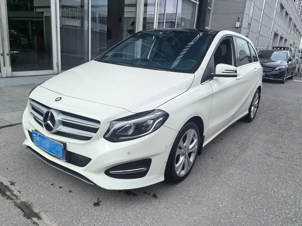 Mercedes-Benz B-Class, 2015