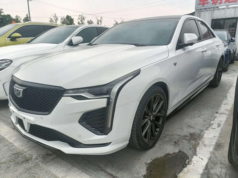 Cadillac CT4, 2022