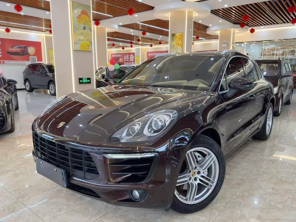 Porsche Macan, 2014