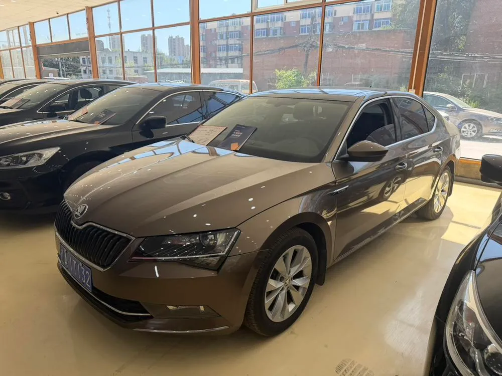 Skoda Superb, 2016