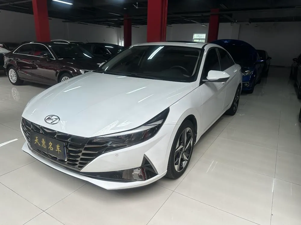 Hyundai Elantra, 2021