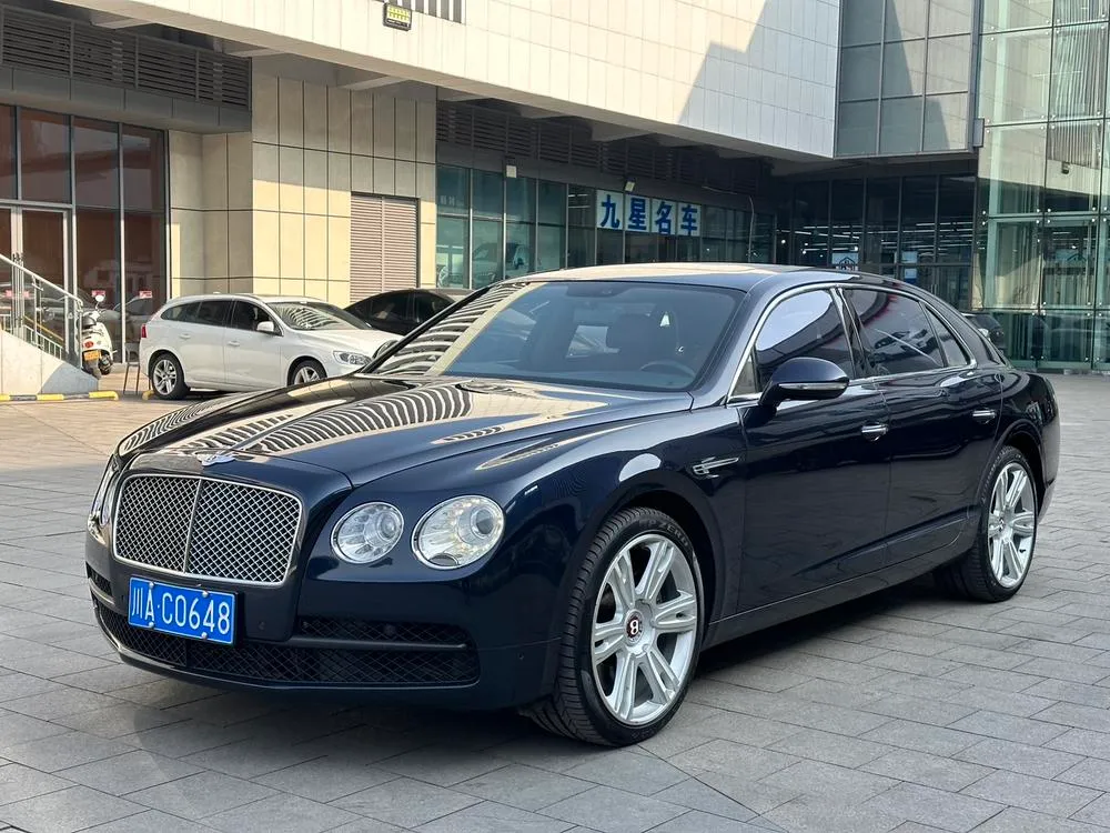 Bentley Flying Spur 4.0T V8 Standard Edition, 2014 — фото 1